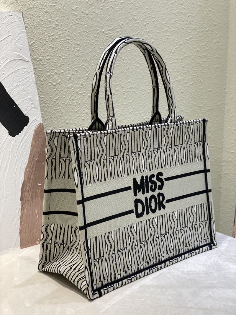 chr1st1an D10r shopping bags